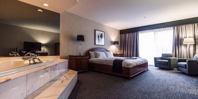 hotel_du_lac_carling_1