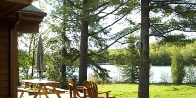 les_chalets_du_lac_grenier_1
