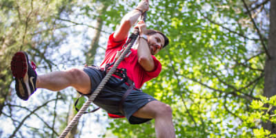 parcours_dhebertisme_aerien_du_parc_du_domaine_vert_1