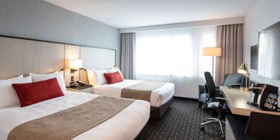 quality_inn__suites_montreal_brossard_1