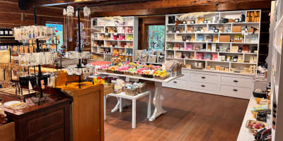 Shop of Savonnerie poussière d'étoile.
