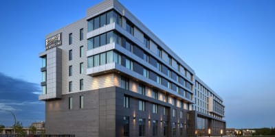 Staybridge Suites Montreal Airport - St-Laurent.