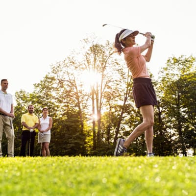 Golfer en Petite Nation