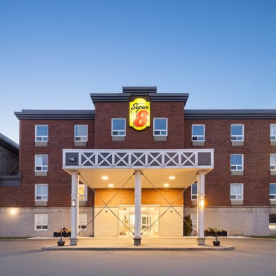 Hôtel Super 8 Saint-Jérôme