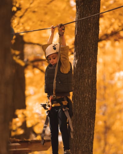 Enfant à Arbraska Laflèche en automne.