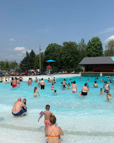 Piscine à vagues.