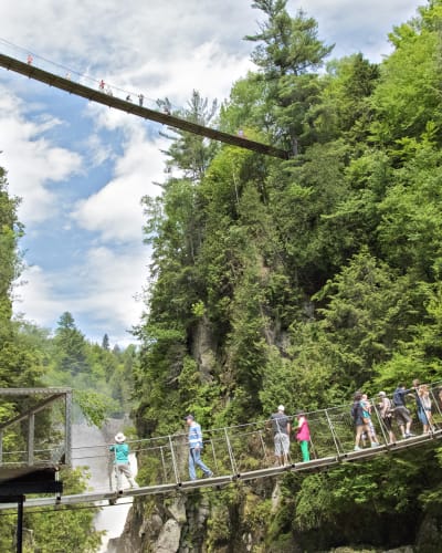 Ponts suspendus au Canyon Sainte-Anne.