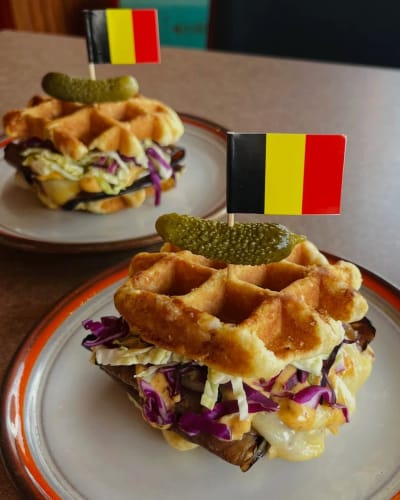 Sandwichs de gaufres Liégeoises. 