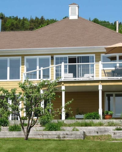Extérieur de l'arrière du Chalet Océane.