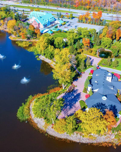 Vue aérienne du Château Vaudreuil