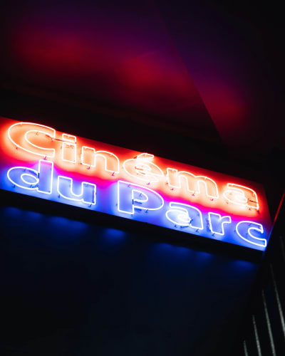 Illuminated sign of the Cinéma du Parc.