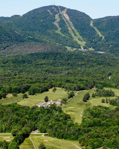 Vue du Club de golf Mont-Orford.