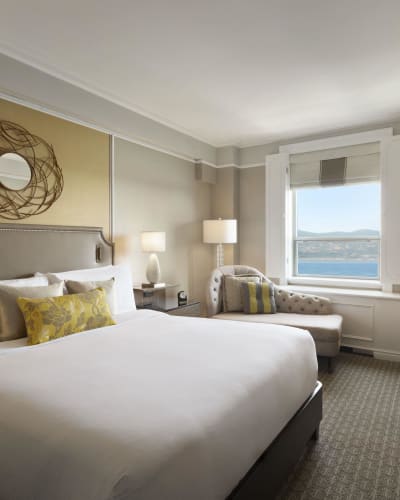 Fairmont Le Château Frontenac photo d'une chambre avec grand lit