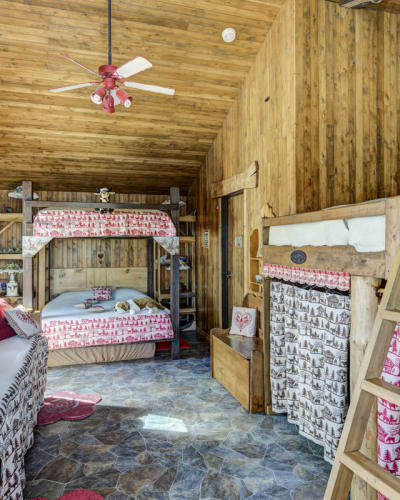 Chambre thématique au Gîte Ambrelane.