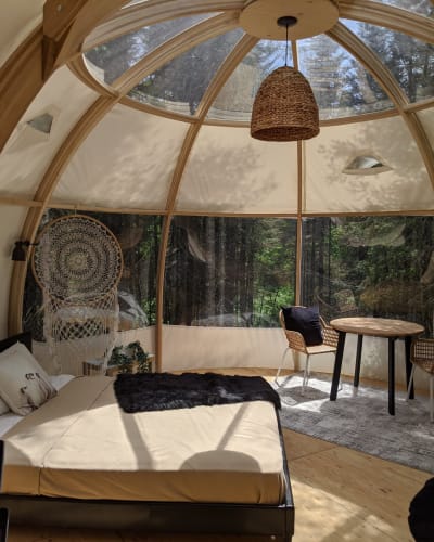 Glamping Kamook en été.