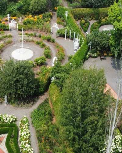 Les Jardins des 5 sens - Aerial view