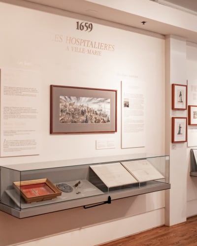 Exposition au Musée des Hospitalières des l'Hôtel-Dieu de Montréal.