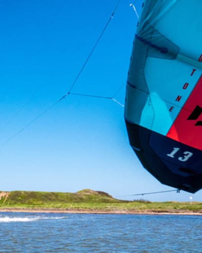 anhooked_kite_1