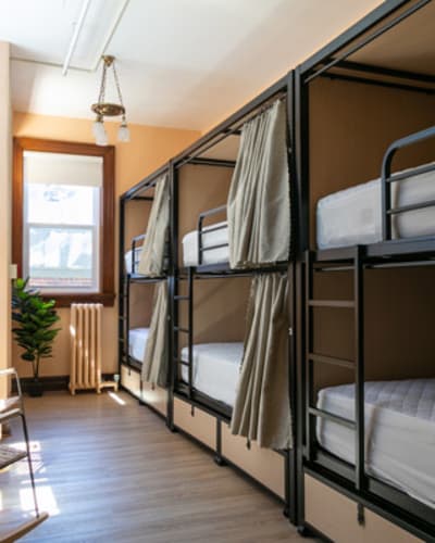 auberge_qbeds_1
