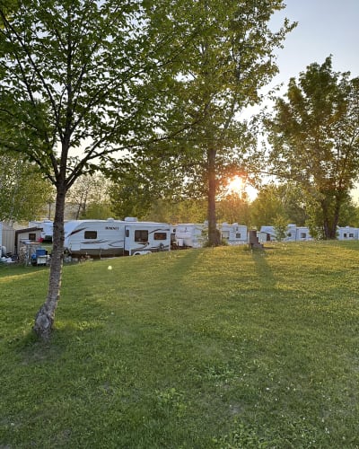 camping_a_la_clairiere_1