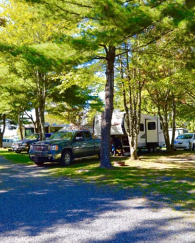 camping_parc_bromont_1