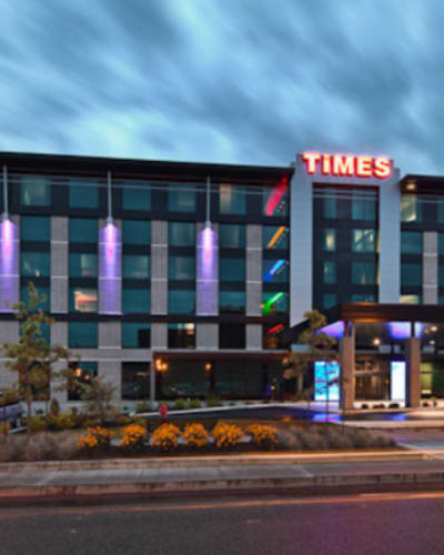 grand_times_hotel___sherbrooke_1