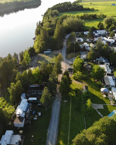 hebergement_camping_ruisseau_bleu_1