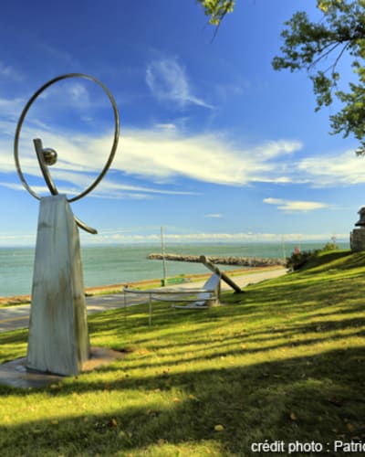 jardin_harmonique_de_sculptures_du_domaine_forget_1