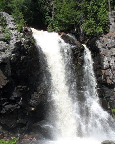 parc_regional_chutes_a_bull_1