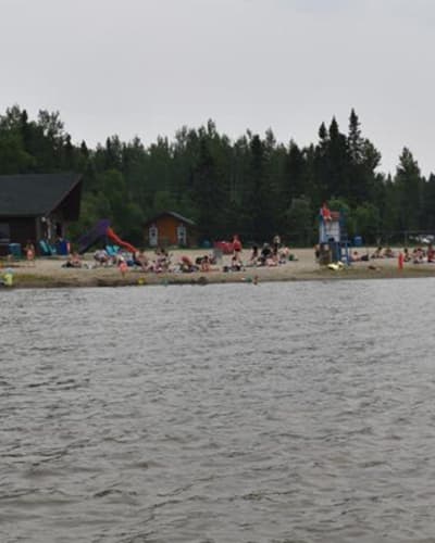 plage_municipale_du_lac_beauchamp_1