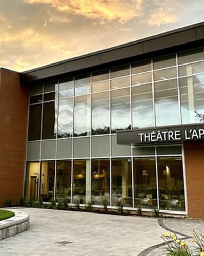 theatre_de_lancien_presbytere_1