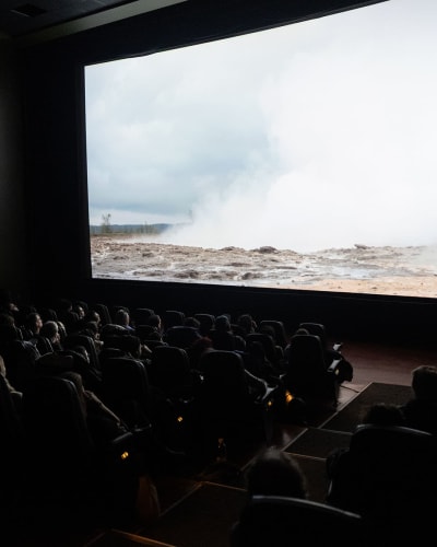 Visionnement d'un documentaire à l'événement Rencontres Internationales du documentaire de Montréal (RIDM).