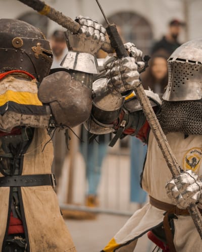 Combat de chevaliers.