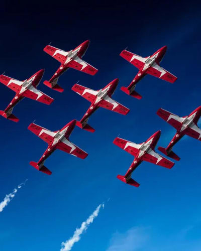 AERO Gatineau-Ottawa Airshow - Seven planes in the sky
