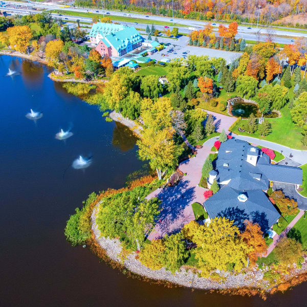 Vue aérienne du Château Vaudreuil