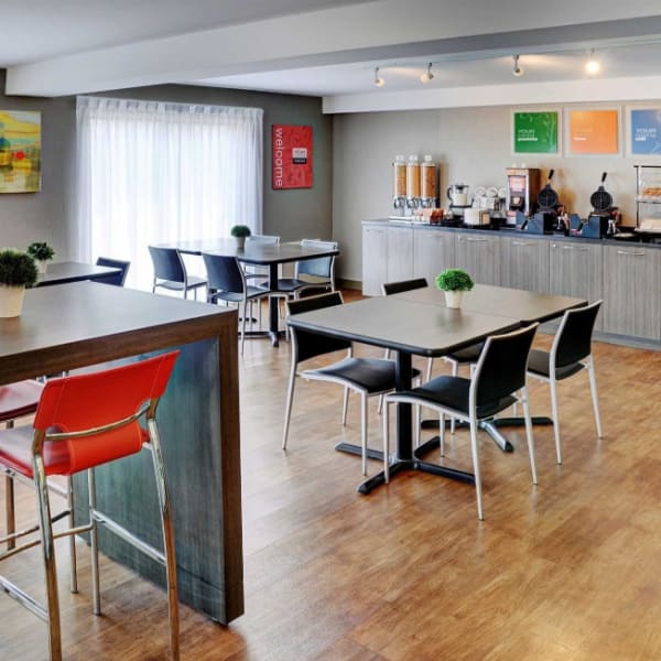 Comfort Inn Rivière-du-Loup - Salle de déjeuner