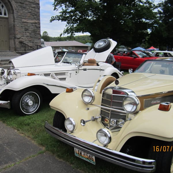 Expositions de voitures en Petite Nation