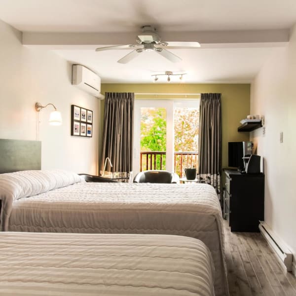 Hôtel-Motel Le Béluga - Chambre avec deux lits