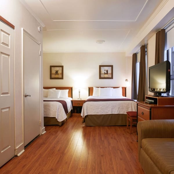 Hôtel St-Denis - Chambre avec deux lits