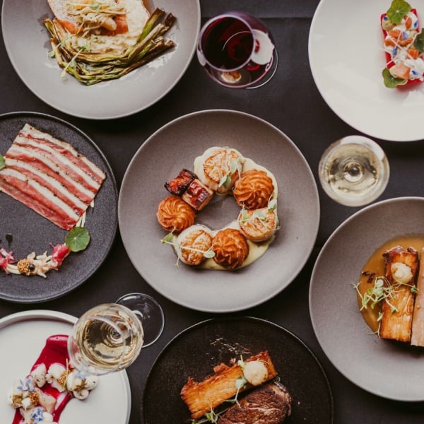 Plats gastronomiques du restaurant Le Napoléon.