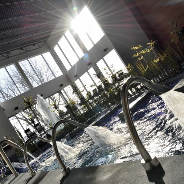 Noah Spa Venise-en-Québec - piscine intérieure