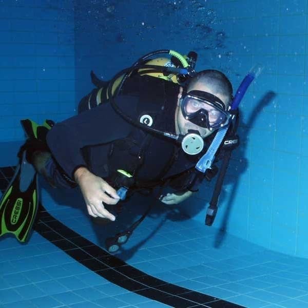 Cours de plongée sous-marine.