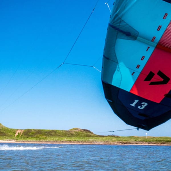 anhooked_kite_1