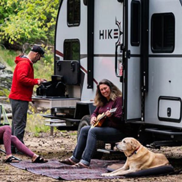 autocaravane_vr_st_cyr_1