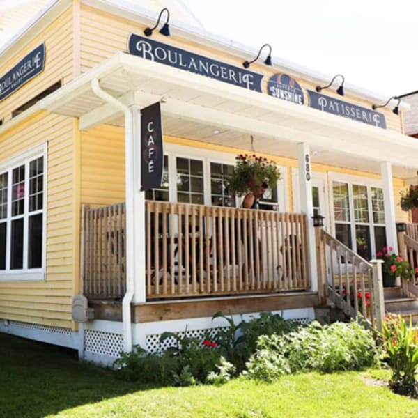 cafe_bistro___auberge_le_sunshine_1