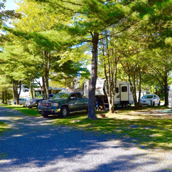 camping_parc_bromont_1