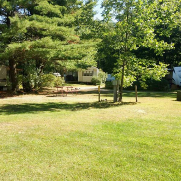 camping_plage_champlain_1