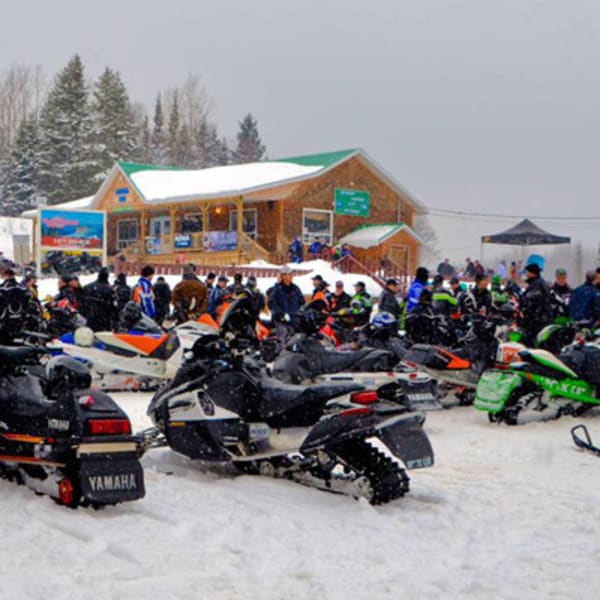 club_de_motoneige_et_vtt_les_sentiers_blancs_1