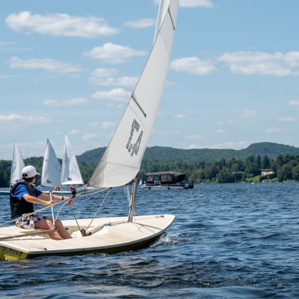 ecole_de_voile_sainte_agathe_des_monts_1