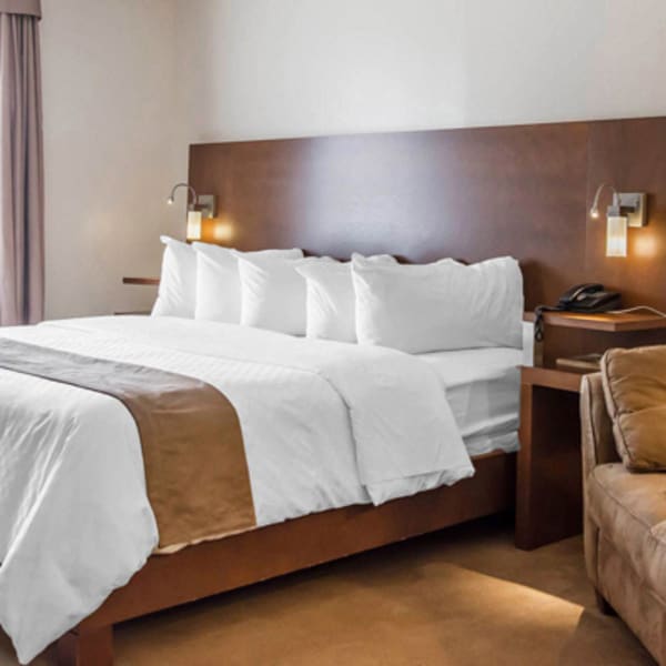 econo_lodge_forestville_1